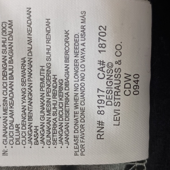 Levi's Youth Two-Tone Black and Gray Bandana Tee - Picture 5 of 6